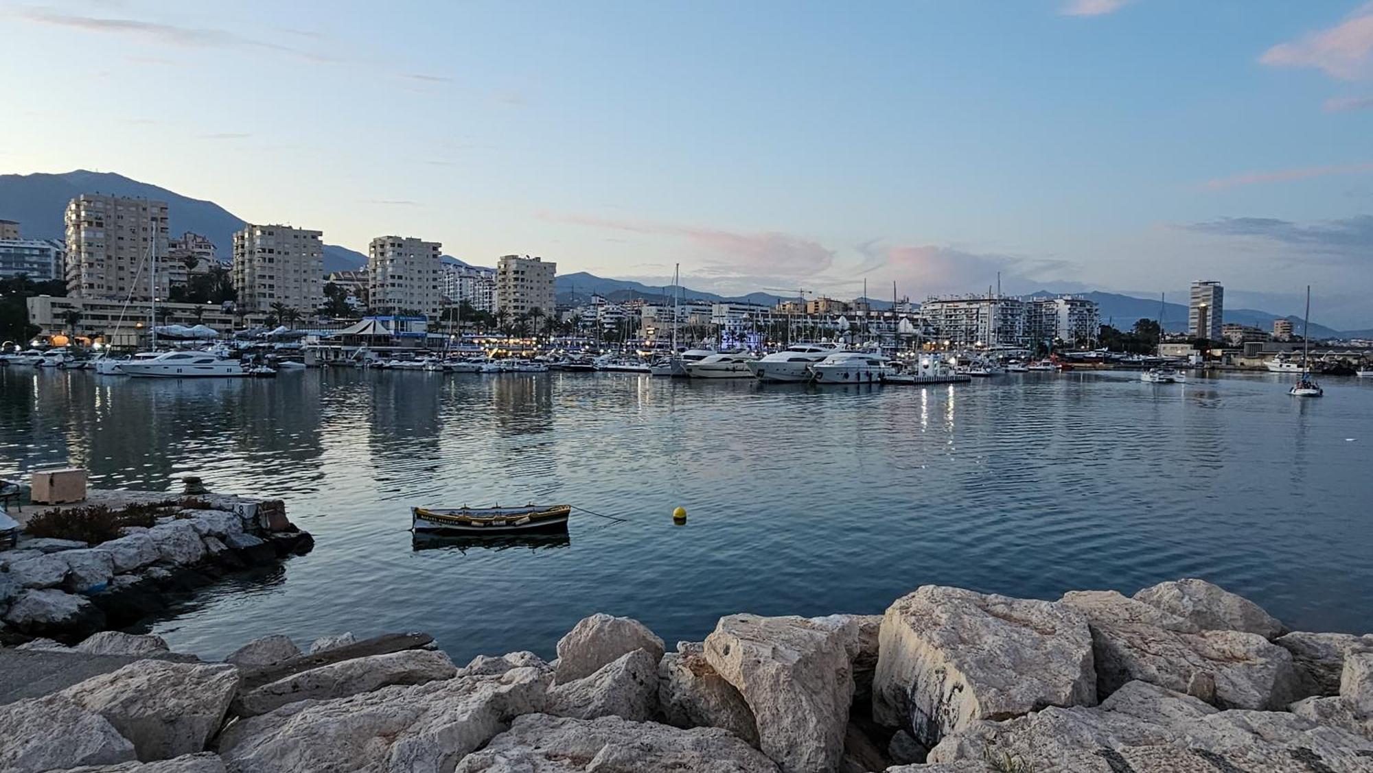 Апартаменты Junto A La Playa Del Cristo Cerca Del Puerto Эстепона Экстерьер фото